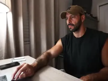 petites_perles – webcam model profile photo Image 15