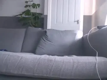 quyenkjos – webcam model profile photo Image 6