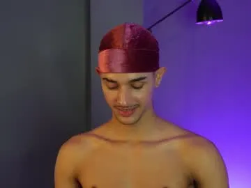 your_dolls – webcam model profile photo Image 3