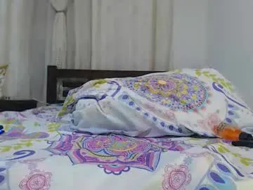 playussoftly – webcam model profile photo Image 19