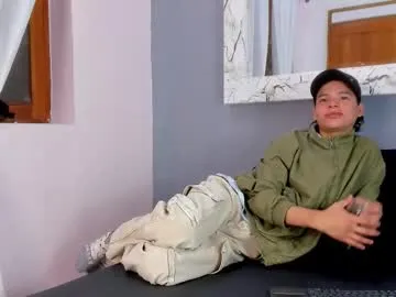 buupsi – webcam model profile photo Image 10