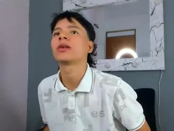 buupsi – webcam model profile photo Image 11