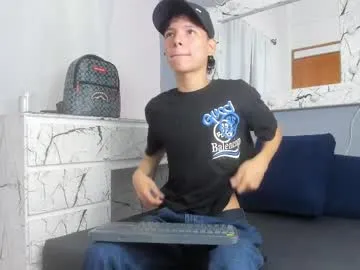 buupsi – webcam model profile photo Image 2