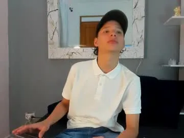 buupsi – webcam model profile photo Image 8