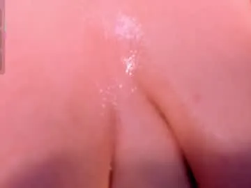 realtryit – webcam model profile photo Image 15