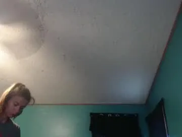 little_sharol – webcam model profile photo Image 13