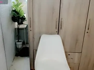 hornybunnys – webcam model profile photo Image 18