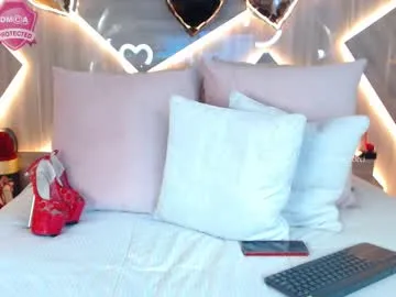 petites_perles – webcam model profile photo Image 16