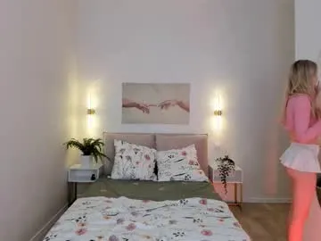 saramist – webcam model profile photo Image 17