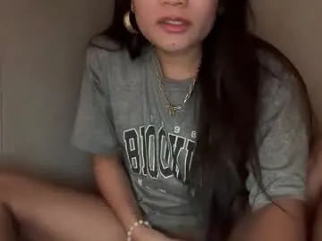 vanandjuani – webcam model profile photo Image 18