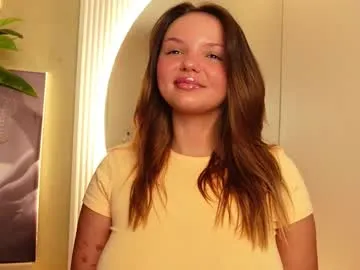 xyoma_browm1 – webcam model profile photo Image 7