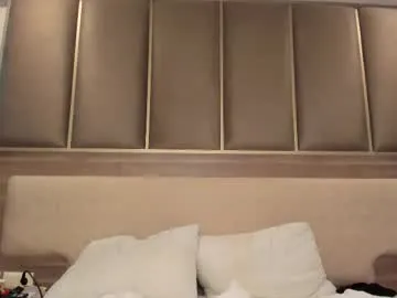 pussy_kat1985 – webcam model profile photo Image 6