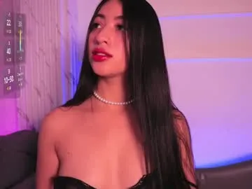 sunnmoonn – webcam model profile photo Image 8