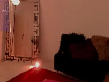 lina_kriss – webcam model profile photo Image 9