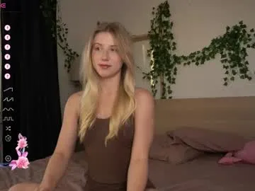 your_dolls – webcam model profile photo Image 13