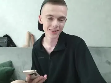 angelsofaurora – webcam model profile photo Image 6