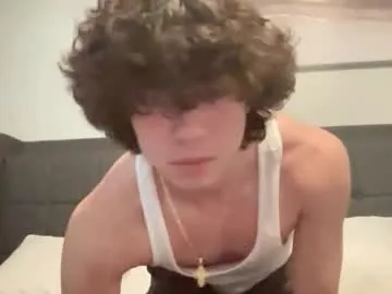 playussoftly – webcam model profile photo Image 3