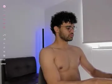 sexy_hot_friends_ – webcam model profile photo Image 7