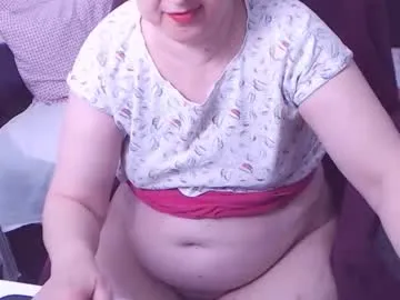 shiny_lily – webcam model profile photo Image 15