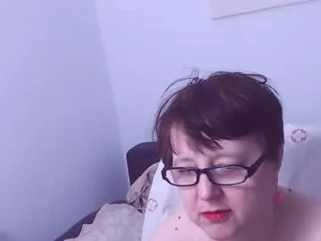 shiny_lily – webcam model profile photo Image 17