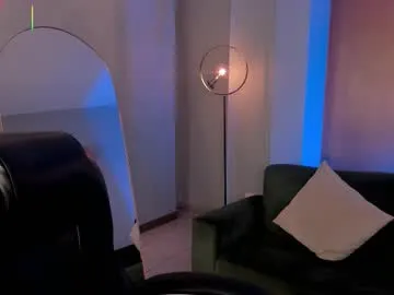 honeybelle8 – webcam model profile photo Image 13