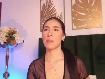 karlenegries – webcam model profile photo Image 11