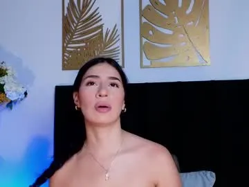 karlenegries – webcam model profile photo Image 7