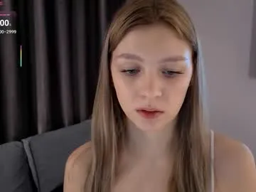 your_dolls – webcam model profile photo Image 3