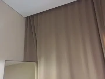 realtryit – webcam model profile photo Image 9