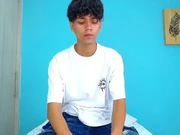 playussoftly – webcam model profile photo Image 12