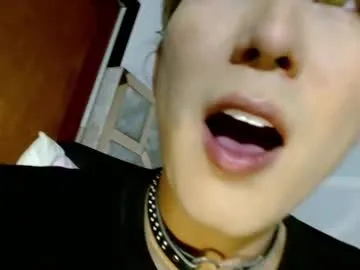 loving_ladies – webcam model profile photo Image 8