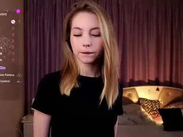 justinnejade – webcam model profile photo Image 2