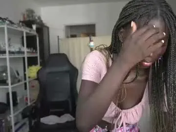 petites_perles – webcam model profile photo Image 12