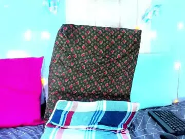 ErikaBonnie – webcam model profile photo Image 4