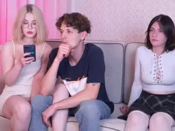 ella_twinkle – webcam model profile photo Image 13