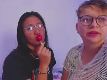 aveangela – webcam model profile photo Image 3