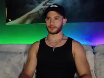 lina_busty – webcam model profile photo Image 15