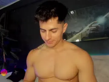 lina_busty – webcam model profile photo Image 2