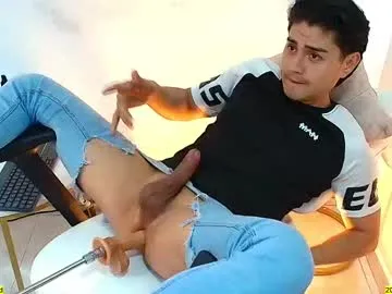 bigtitsmary2 – webcam model profile photo Image 19