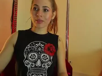 avechloe – webcam model profile photo Image 4