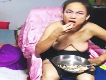 lerakit – webcam model profile photo Image 9