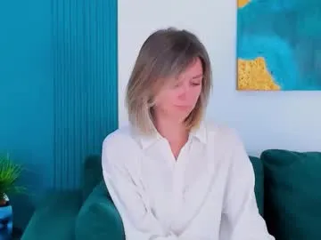 xpuka – webcam model profile photo Image 18