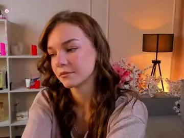 petites_perles – webcam model profile photo Image 11