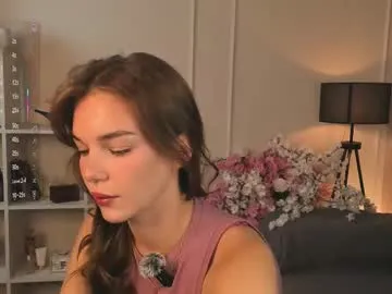 petites_perles – webcam model profile photo Image 17