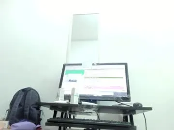 realtryit – webcam model profile photo Image 11