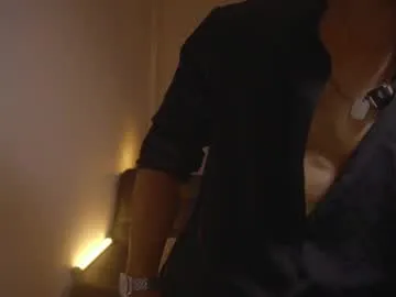 sexy_hot_friends_ – webcam model profile photo Image 19