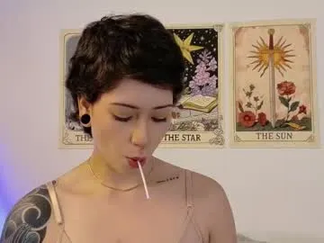 ErikaBonnie – webcam model profile photo Image 14