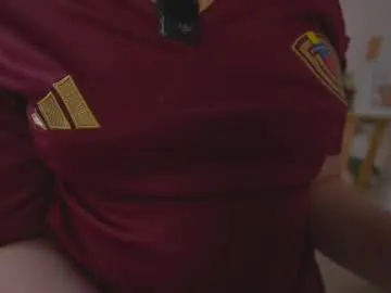 loving_ladies – webcam model profile photo Image 18