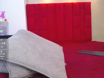 nympho_nathy_sophi – webcam model profile photo Image 11