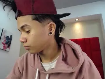 nympho_nathy_sophi – webcam model profile photo Image 15